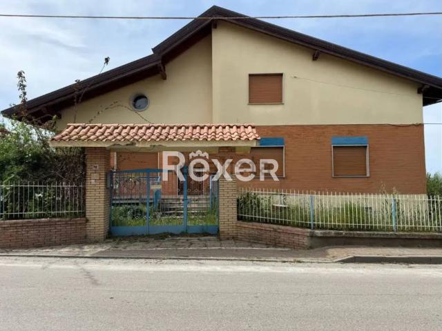 Casa in vendita a Albanella, Campania