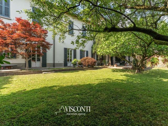 Casa in vendita a Albairate, Lombardia