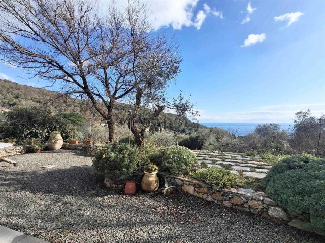 Casa in vendita a Zanego, Lerici