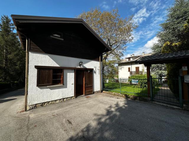 Casa in vendita a Dorga, Castione Della Presolana