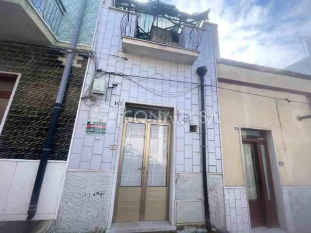 Casa in vendita a Apricena, Foggia