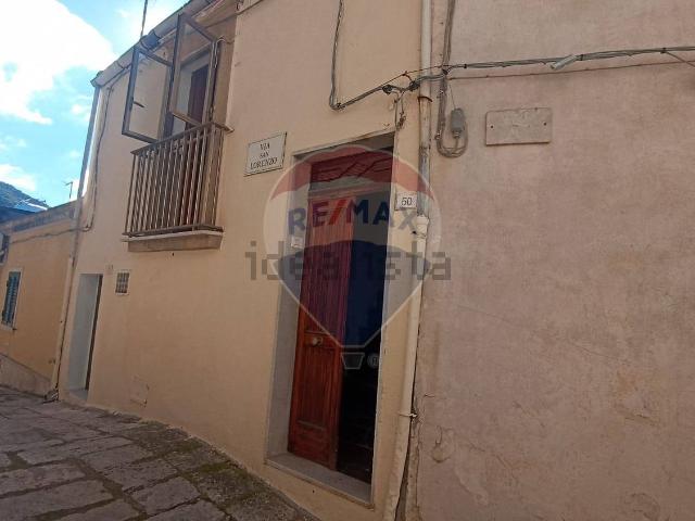 Casa in vendita a Chiaramonte Gulfi, Sicilia