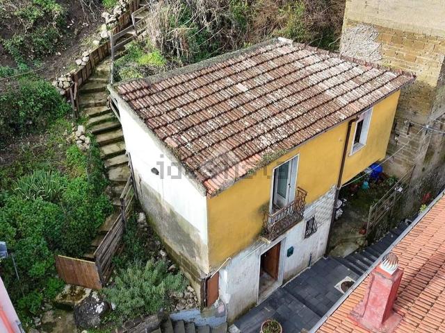 Casa in vendita a San Martino Valle Caudina, Avellino