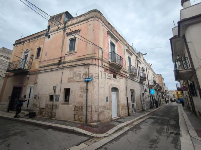 Casa in vendita a Puglia, Bari