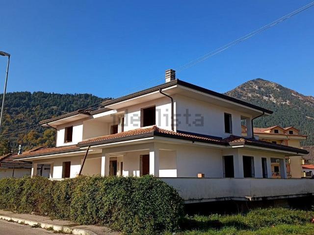 Casa in vendita a Sora, Lazio