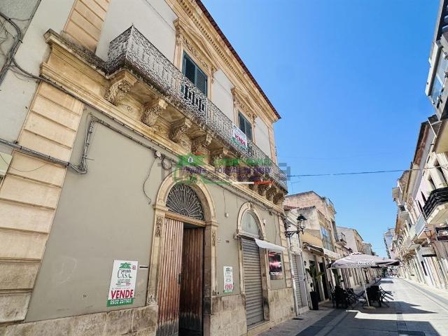 Casa in vendita a Vittoria, Sicilia