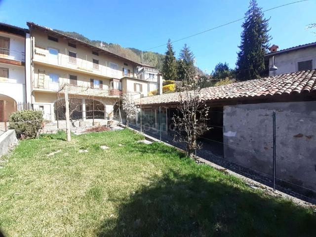 Casa in vendita a Clusone, Lombardia