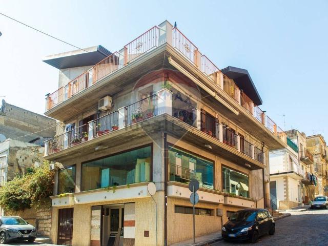 Casa in vendita a Ramacca, Sicilia