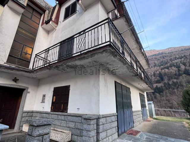 Casa in vendita a Ravoledo, Grosio