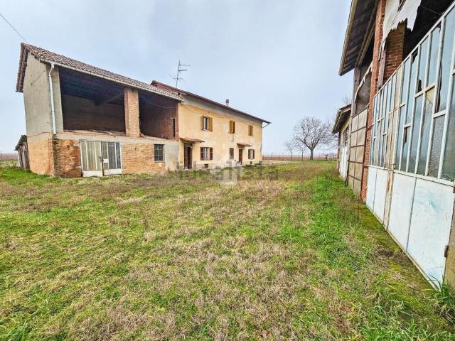 Casa in vendita a Piemonte, Alessandria