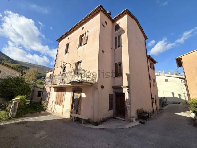 Casa in vendita a Campodonico, Fabriano