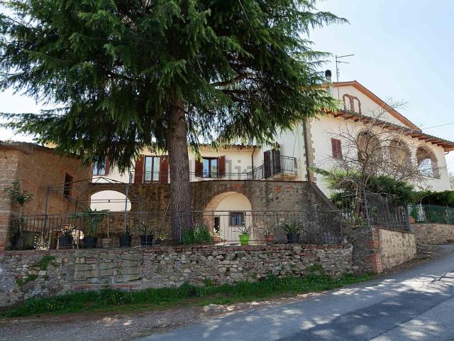 Casa in vendita a Palazzo Del Pero, Toscana