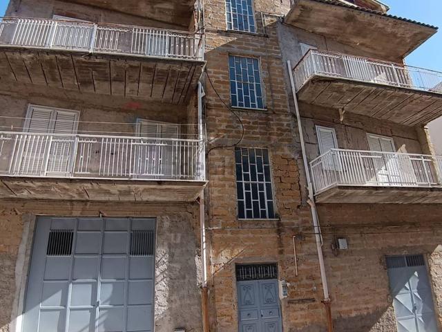 Casa in vendita a Favara, Sicilia