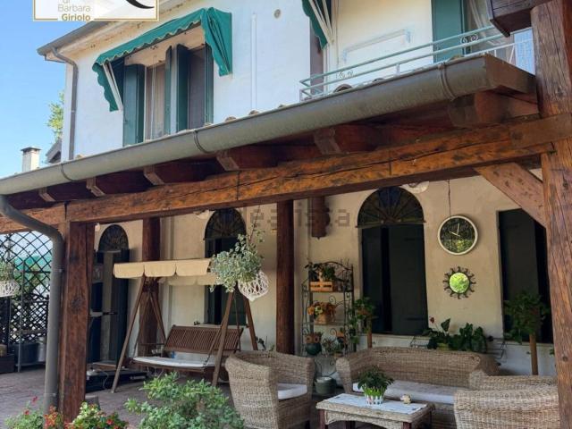 Casa in vendita a Castelguglielmo, Veneto