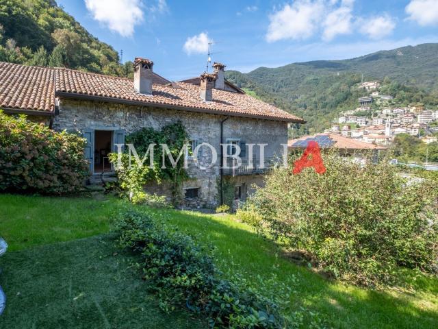 Casa in vendita a Comunità Montana della Valle Brembana, Sedrina