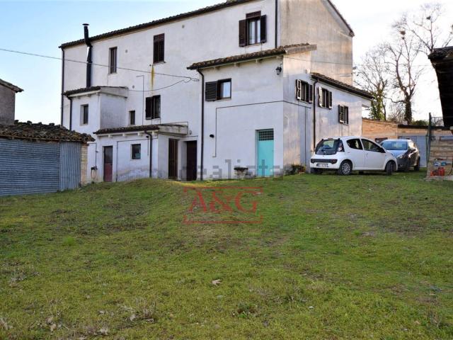 Casa in vendita a Marche, Macerata