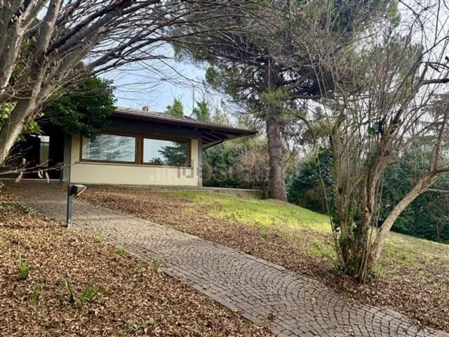 Casa in vendita a Cellatica, Lombardia
