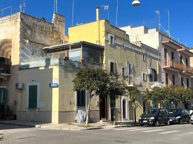 Casa in vendita a Puglia, Bari