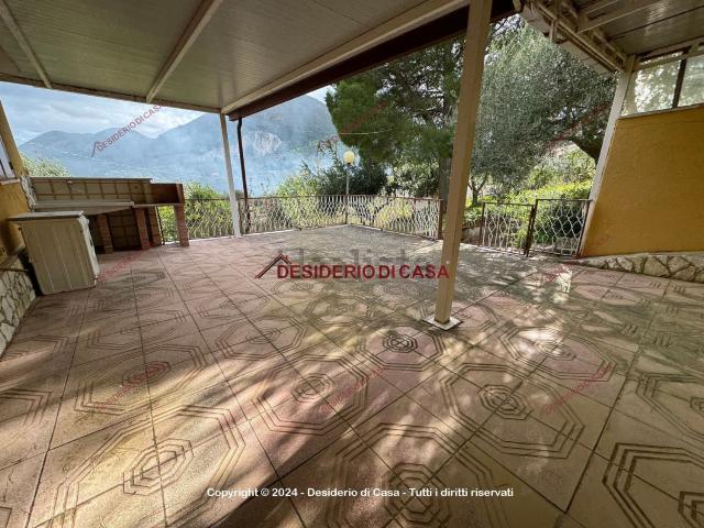 Casa in vendita a Carini, Sicilia