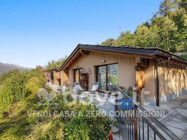 Casa in vendita a Misérègne, Fénis