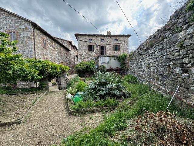 Casa in vendita a San Venanzo, Umbria