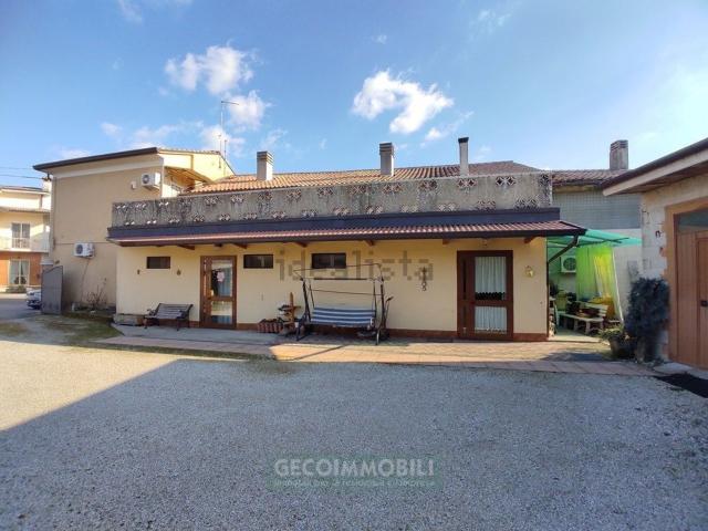 Casa in vendita a Crocetta Del Montello, Veneto