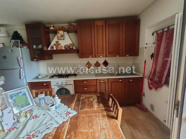 Casa in vendita a Vallefoglia, Marche
