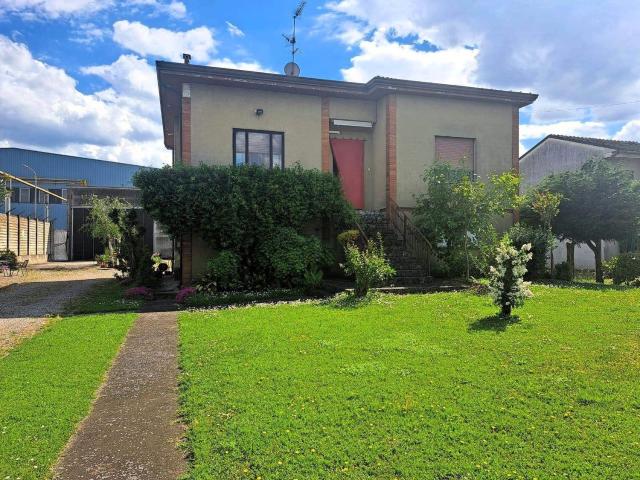 Casa in vendita a Bergantino, Veneto