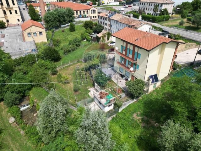Casa in vendita a Valdobbiadene, Veneto