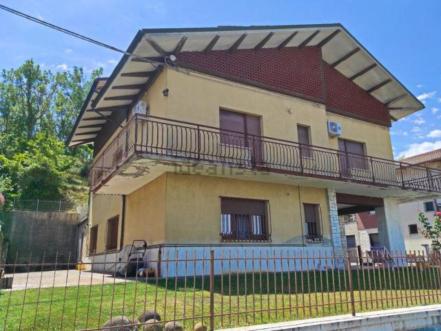 Casa in vendita a Marche, Macerata