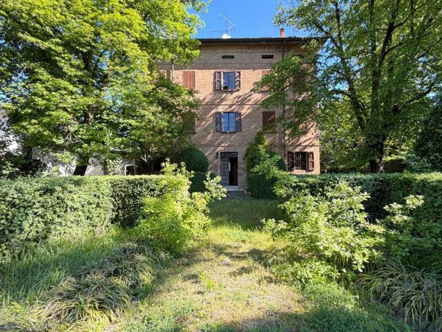 Casa in vendita a Colline Matildiche, Re