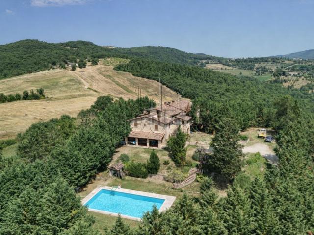 Casa in vendita a San Leo Bastia, Umbria