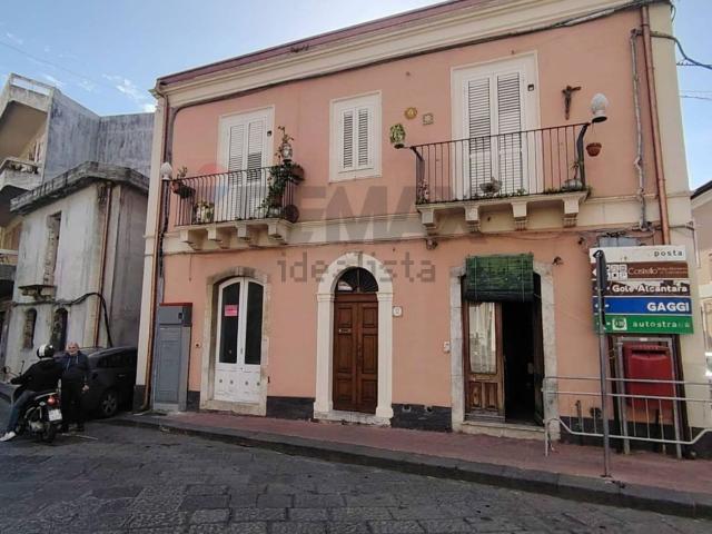 Casa in vendita a Calatabiano, Sicilia