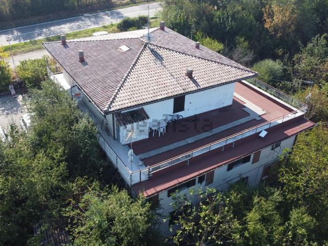 Casa in vendita a Unione dei comuni del Frignano, Serramazzoni