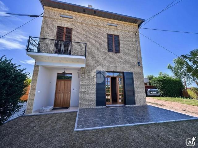 Casa in vendita a Assisi, Umbria