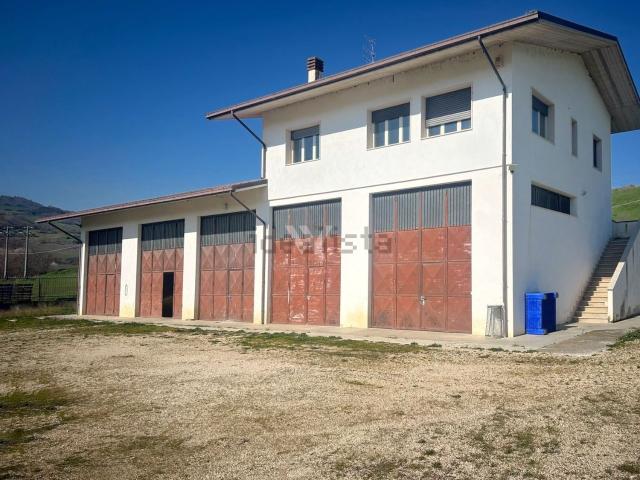 Casa in vendita a Lupara, Molise
