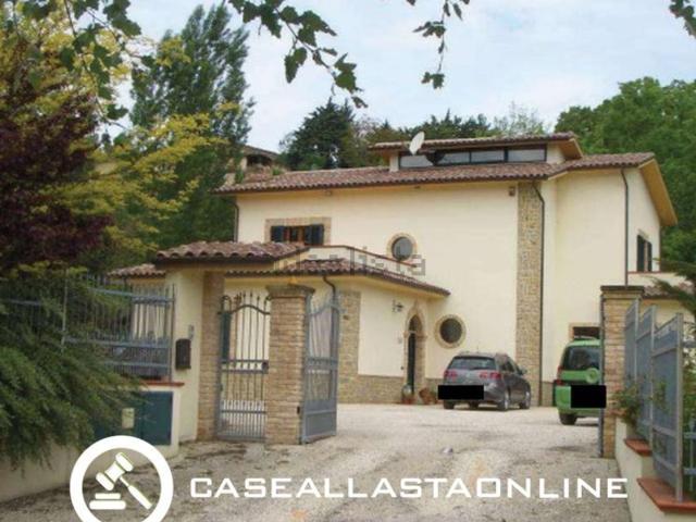 Casa in vendita a Marche, Macerata