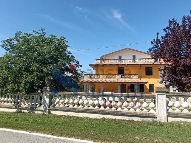 Casa in vendita a Capoposta, Mosciano Sant'Angelo