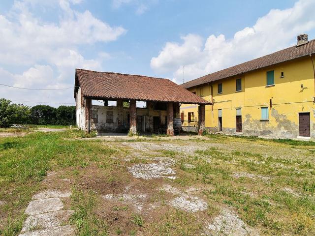 Casa in vendita a Carpiano, Lombardia