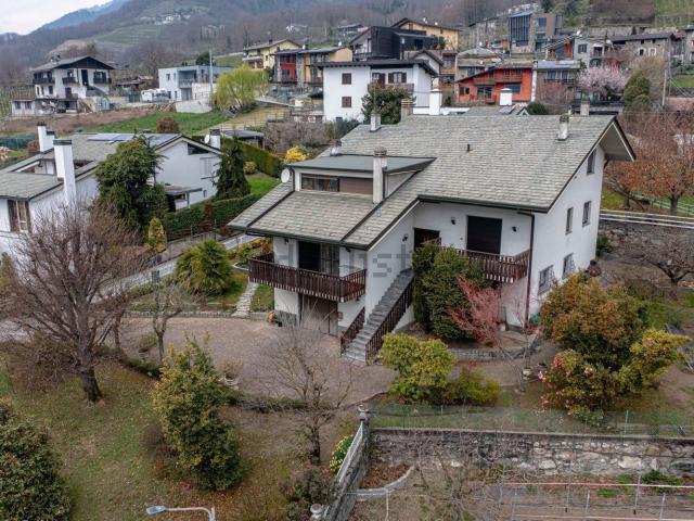 Casa in vendita a Castione Andevenno, Lombardia