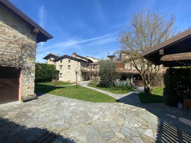 Casa in vendita a Casa Ponte, Val di Nizza