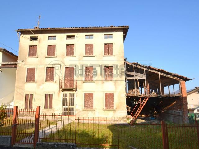 Casa in vendita a Valdagno, Veneto