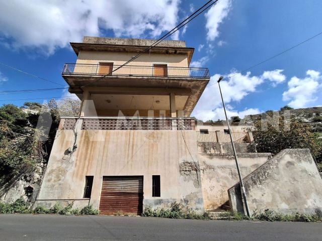 Casa in vendita a Modica Alta, Marina Di Modica