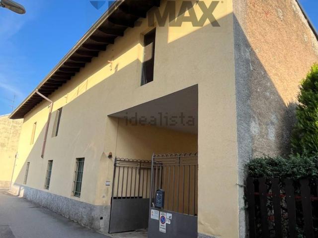 Casa in vendita a Vanzaghello, Lombardia