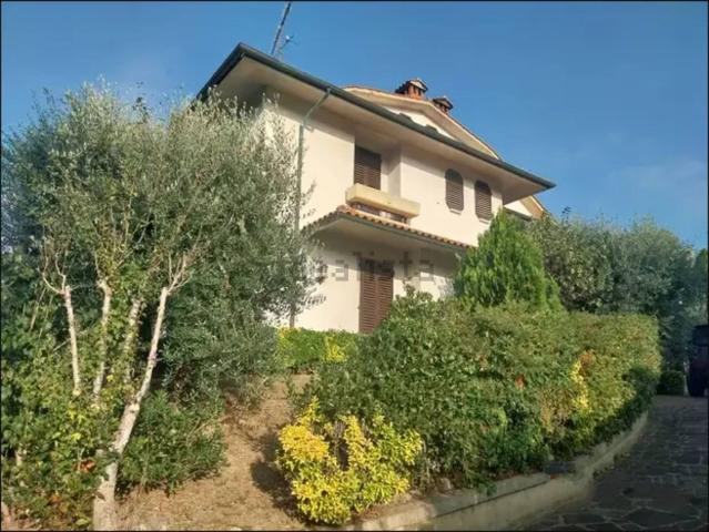 Casa in vendita a Zona Industriale Drove, Poggibonsi