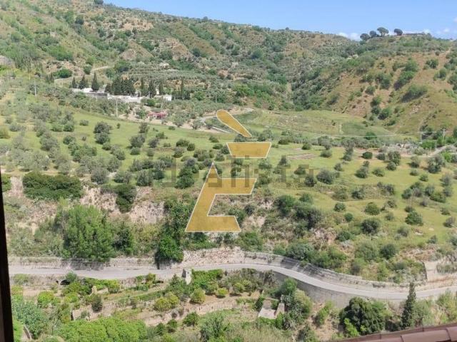 Casa in vendita a Calabria, Vibo Valentia