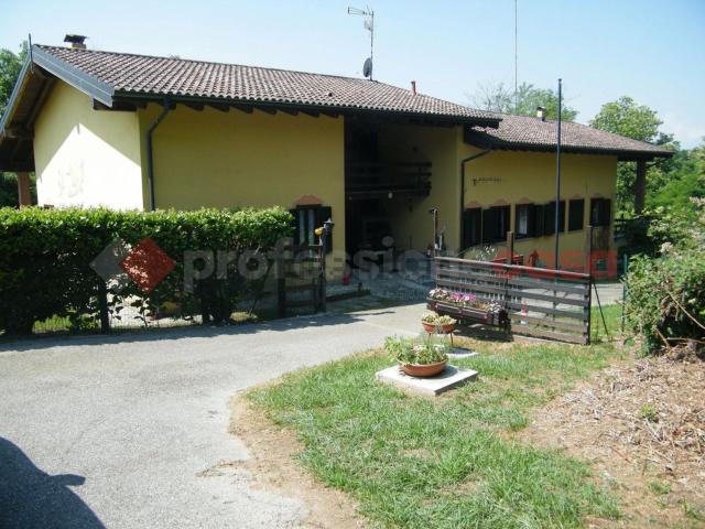 Casa in vendita a Gattico-Veruno, Piemonte