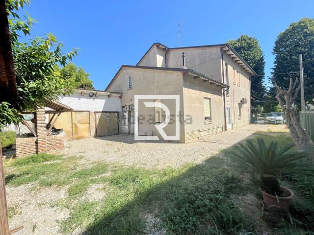 Casa in vendita a Ravenna, Reggio Emilia