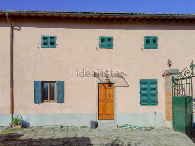 Casa in vendita a Vicchio, Toscana