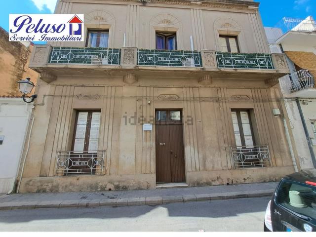 Casa in vendita a Vittoria, Sicilia